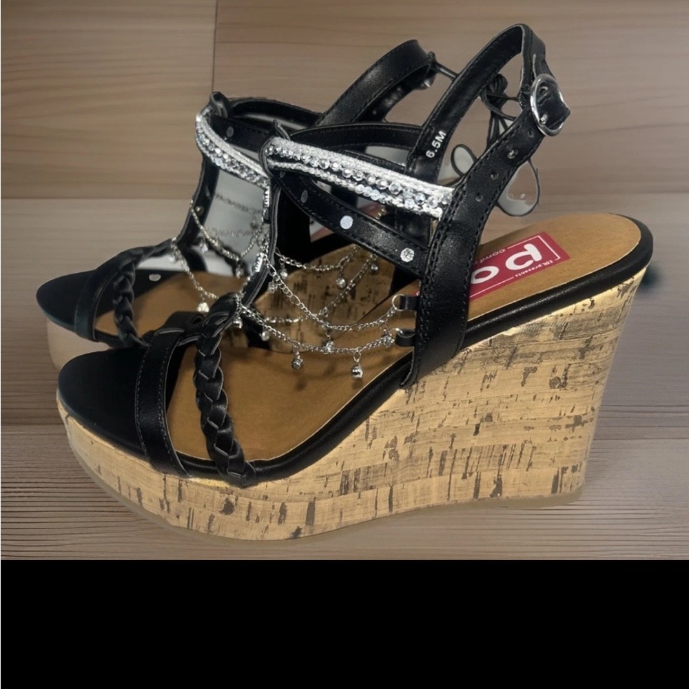 NWT Pop Rulleria Wedge Sandals w Silver-Tone Chain And Rhinestone T-Strap - Picture 4 of 9